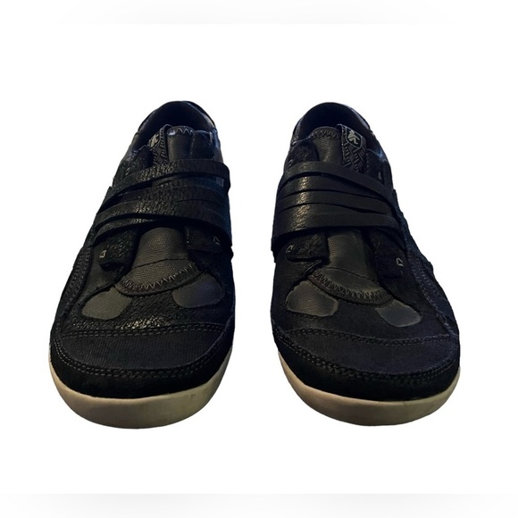 Cushe Men’s Slip On Sneakers - Picture 5 of 9